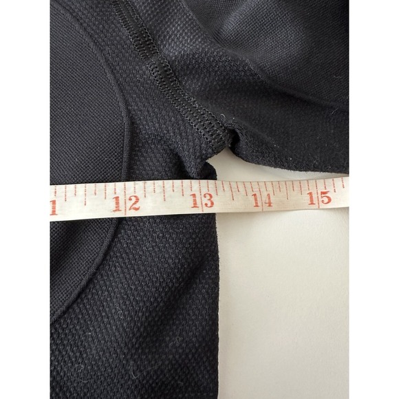 Gymshark Crop Top Women's‎ Medium Long Sleeve Black Stretch Athletic Gym Yoga - Picture 3 of 5